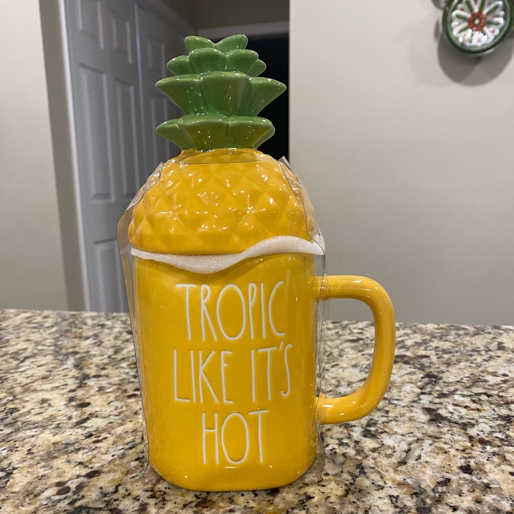 Rae Dunn “Tropic Like It’s Hot” Pineapple Mug Topper